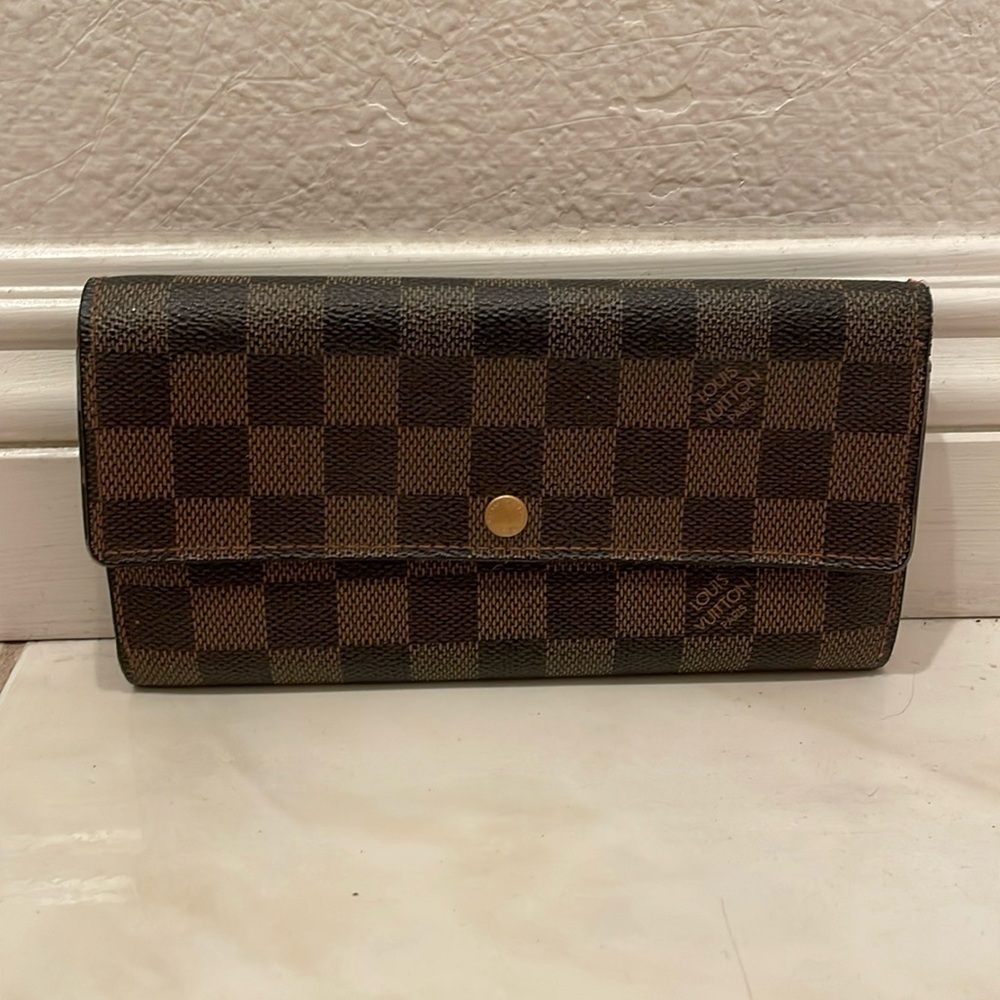 Louis Vuitton DAMIER EBENE Sarah Wallet​​​​​​​